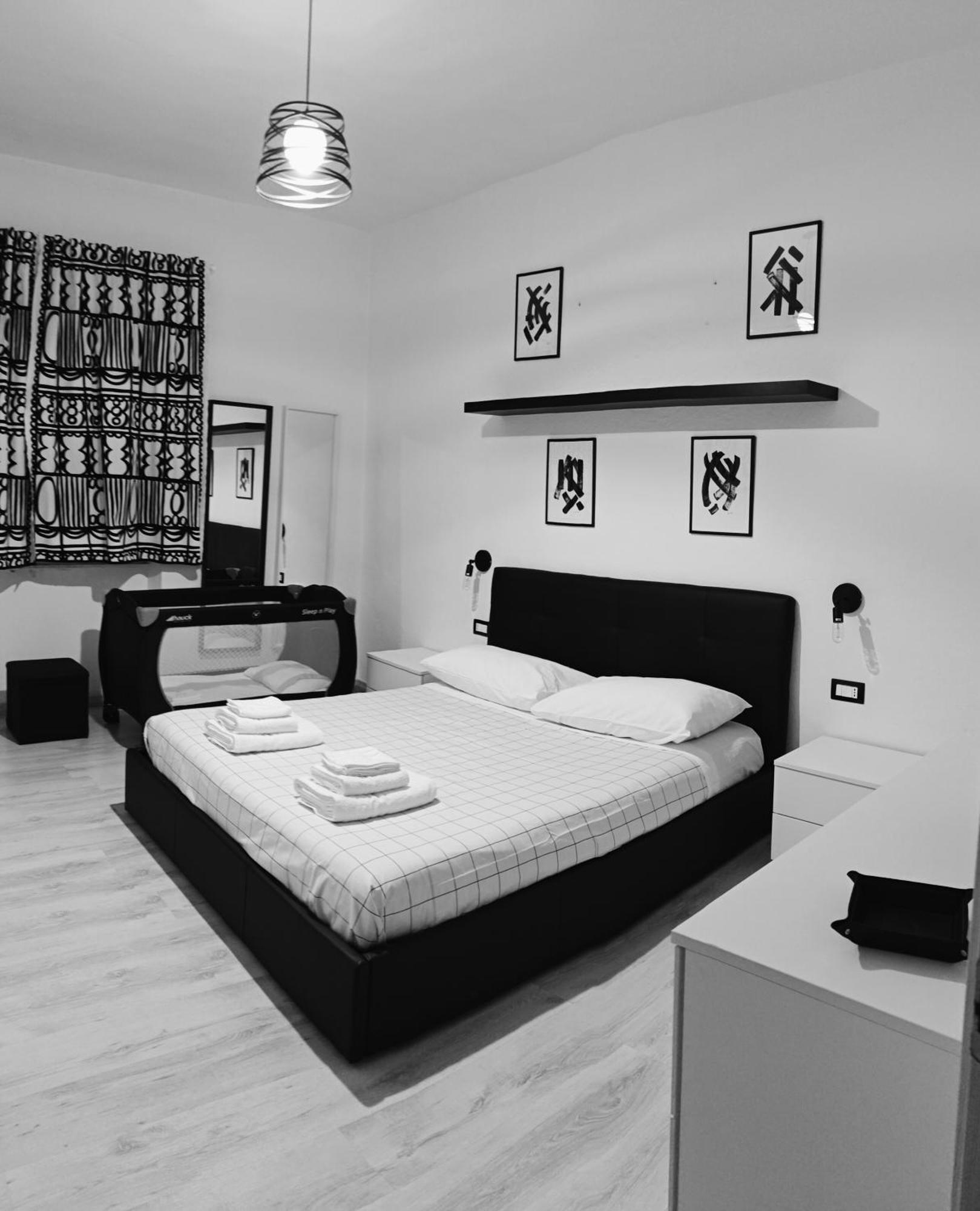 Black&White Guest House Iglesias Eksteriør billede